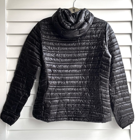 Patagonia Ultralight Down Puffer Hoody Jacket - Picture 6 of 10